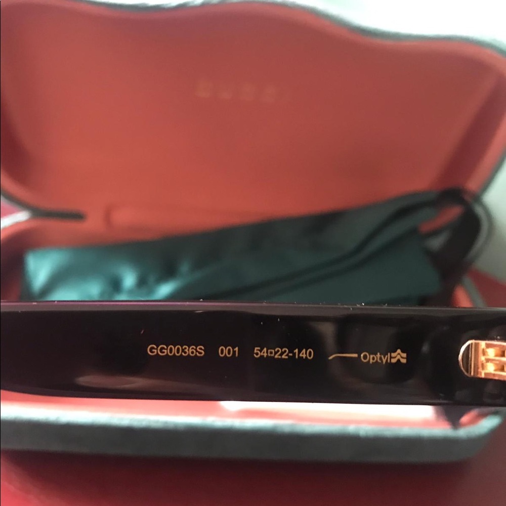 NEW! 🤩GUCCI OVERSIZED SQUARE SUNGLASSES 54mm - Picture 5 of 8